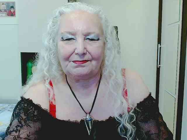 Model: GrannyWants