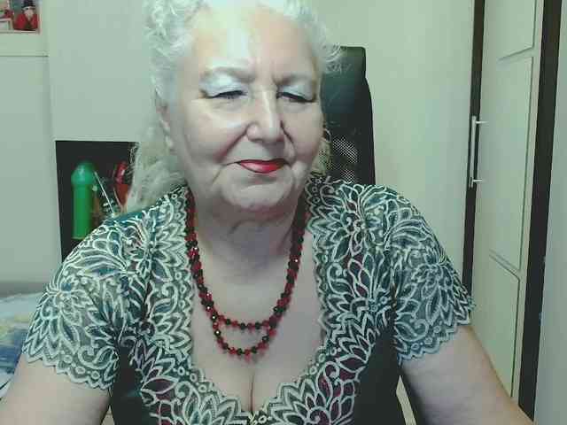Model: GrannyWants