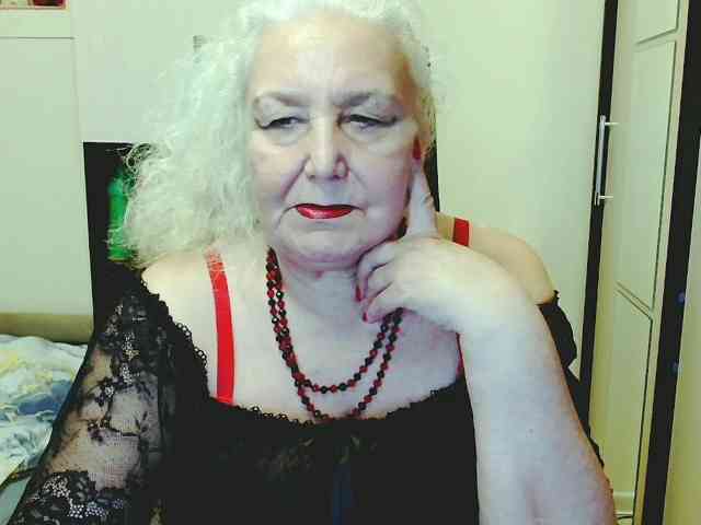 Model: GrannyWants