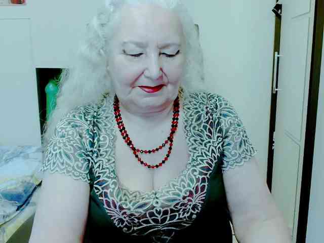 GrannyWants webcam
