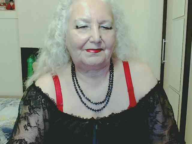 Model: GrannyWants