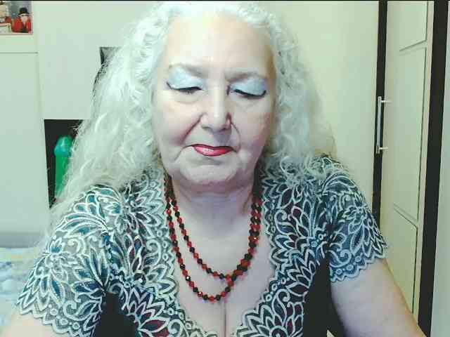 Model: GrannyWants