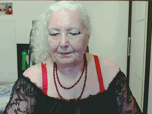 grannywants's live room