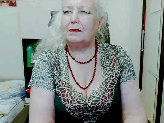 Model: GrannyWants