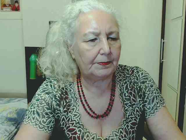 Model: GrannyWants
