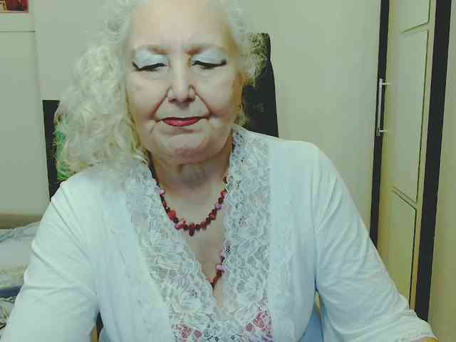 Model: GrannyWants