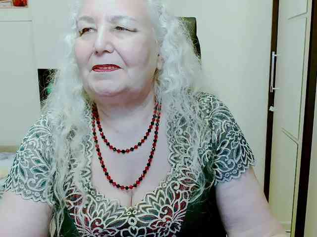 Model: GrannyWants