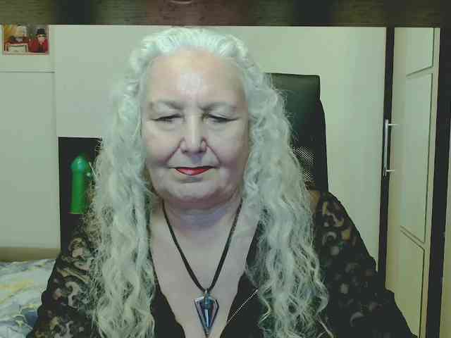 Model: GrannyWants