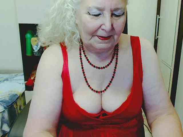 Model: GrannyWants