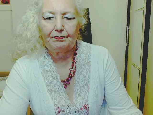 Model: GrannyWants