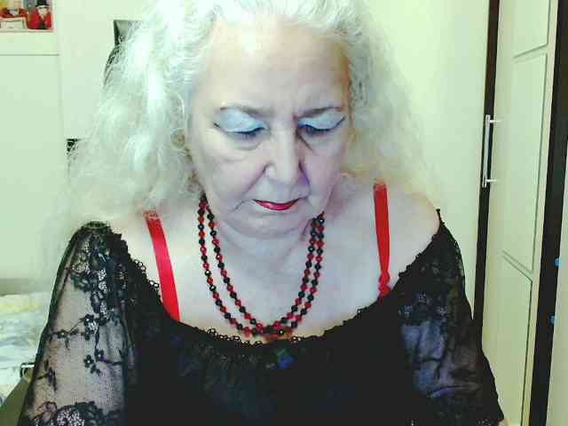 Model: GrannyWants