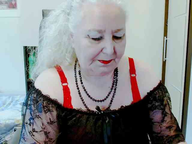 Model: GrannyWants