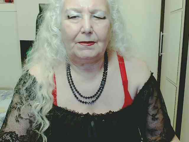 Model: GrannyWants