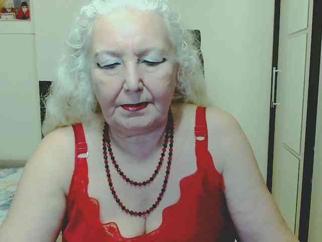 Model: GrannyWants