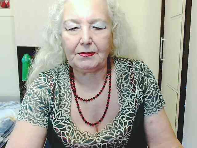 Model: GrannyWants