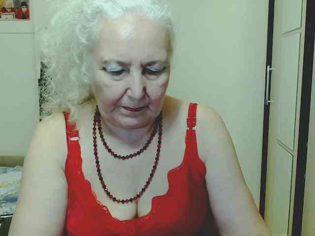 Model: GrannyWants