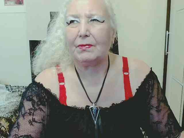 Model: GrannyWants