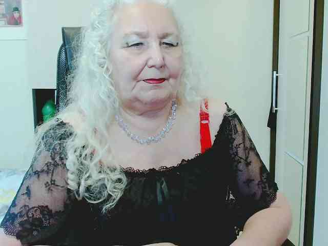 Model: GrannyWants