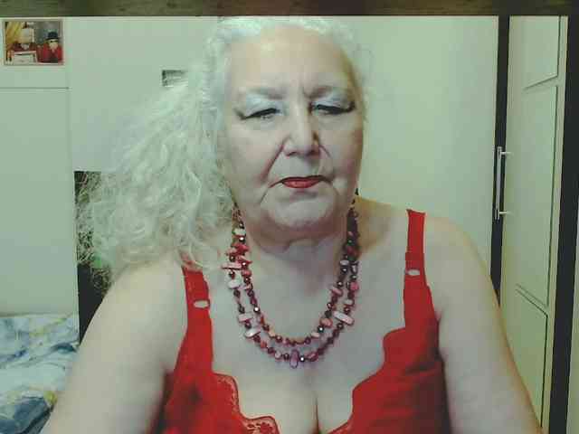 Model: GrannyWants