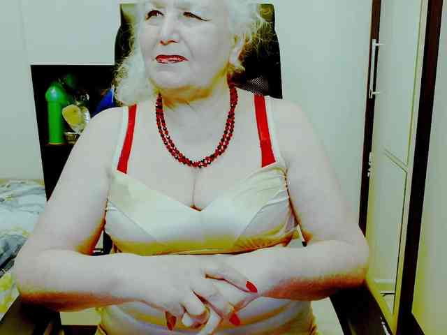 Model: GrannyWants
