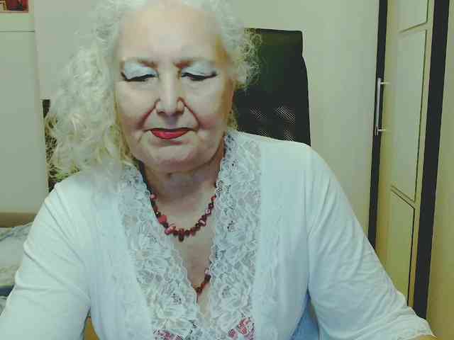 Model: GrannyWants