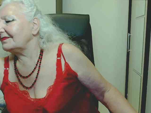 Model: GrannyWants