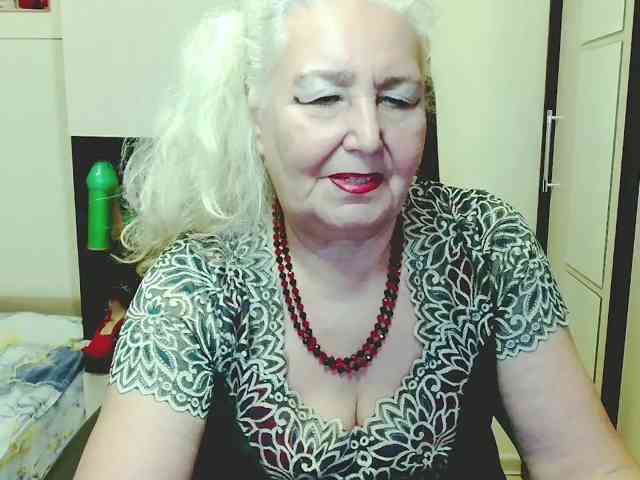 Model: GrannyWants