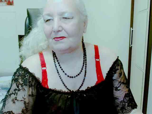 Model: GrannyWants