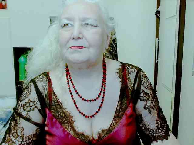 GrannyWants webcam