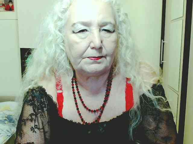 Model: GrannyWants