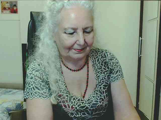 Model: GrannyWants