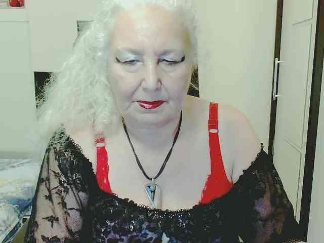 Model: GrannyWants