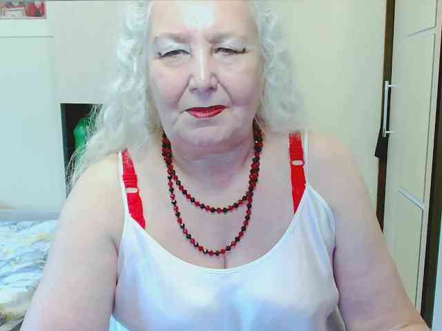 Model: GrannyWants