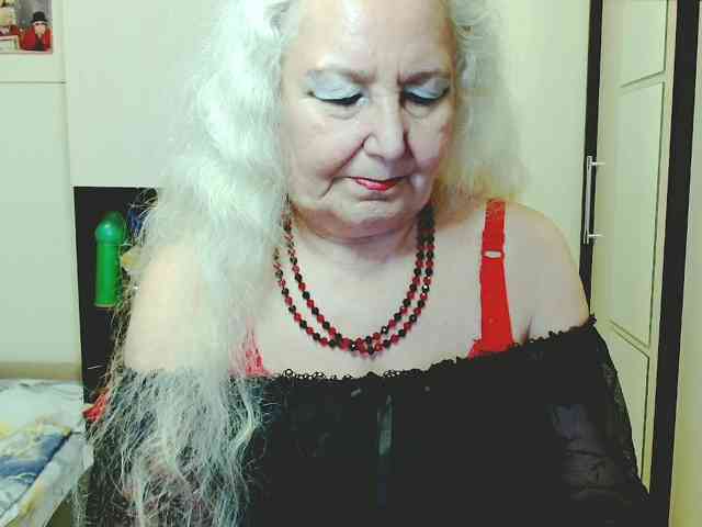 Model: GrannyWants