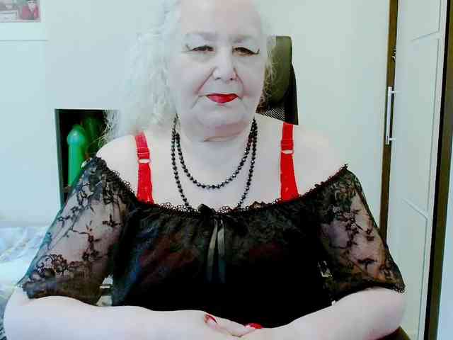 Model: GrannyWants