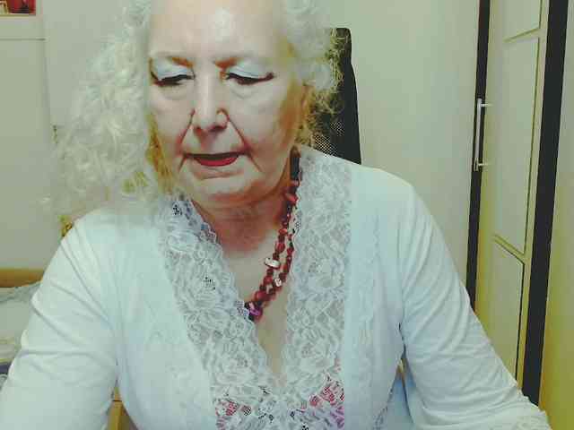 Model: GrannyWants