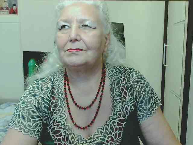 Model: GrannyWants