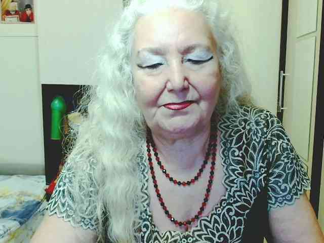 Model: GrannyWants