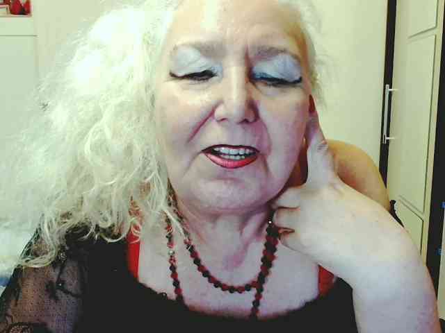 Model: GrannyWants