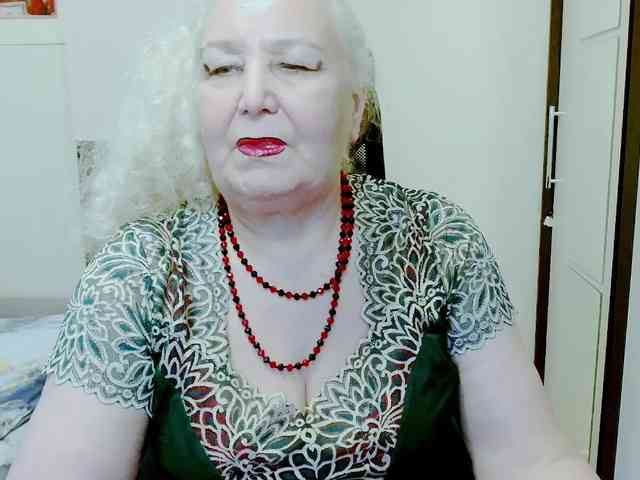 Model: GrannyWants