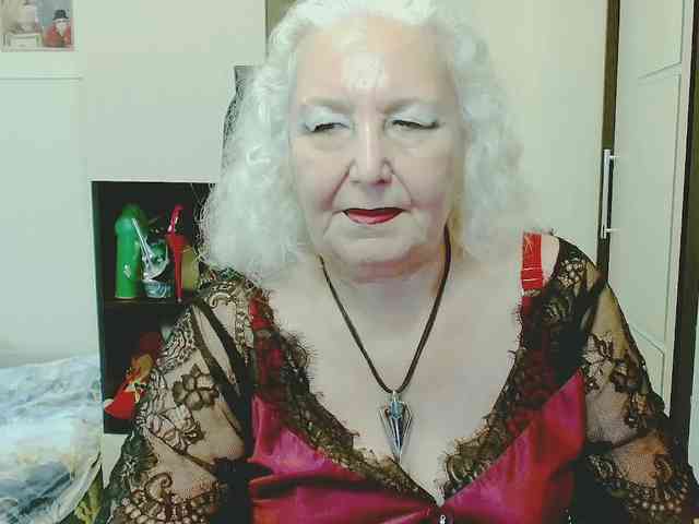 Model: GrannyWants