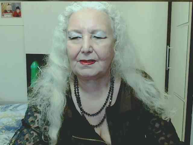 Model: GrannyWants