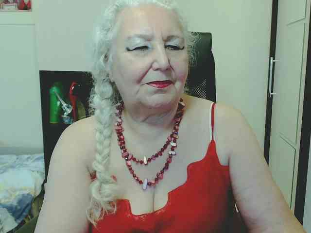 Model: GrannyWants