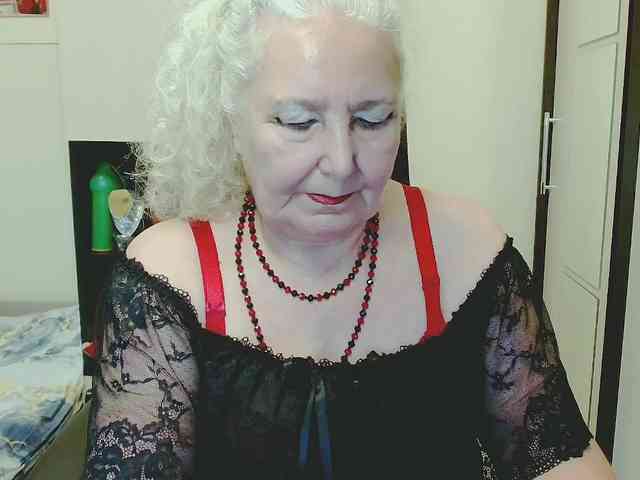 Model: GrannyWants