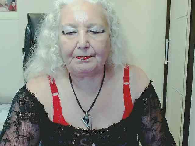 Model: GrannyWants