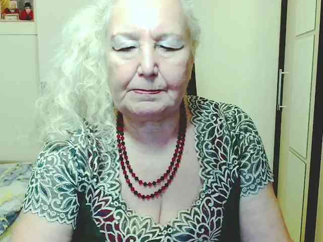 Model: GrannyWants