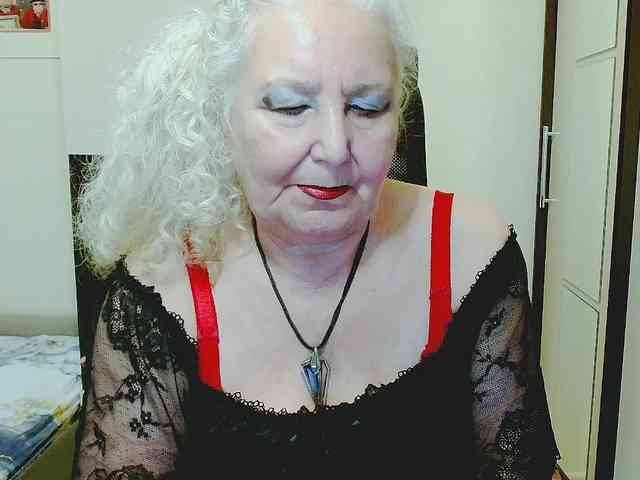 Model: GrannyWants