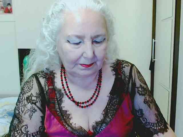 Model: GrannyWants