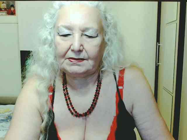 Model: GrannyWants
