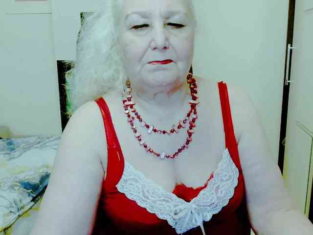Model: GrannyWants